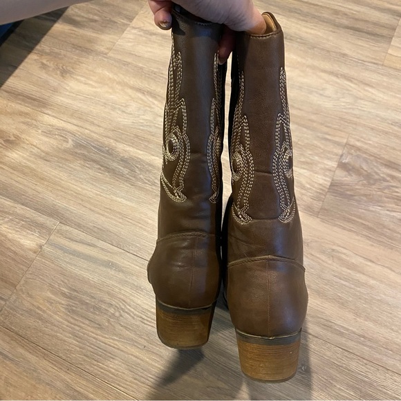Brown Western Cowboy Boots - Picture 6 of 8